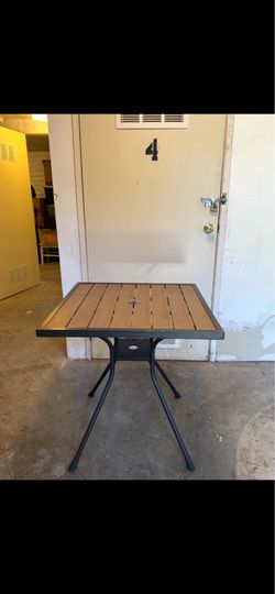 Patio table