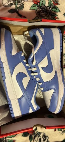 Women dunks  9.5