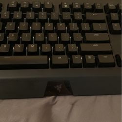 Razer Blackwidow Chroma V2 Keyboard(Green Switches)