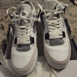 Jordan 4 Retro Mid Military Black Size 10