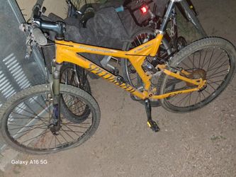 Specialized stunt jumper