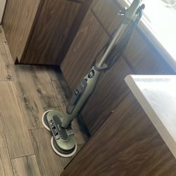 Shark Steam & Scrub All-in-One Scrubbing Mop