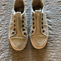 Blow Fish Slip Ons
