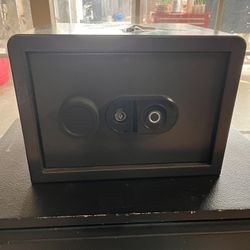 Small Safe Come With The Keys 