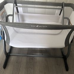 Bassinet Sleeper