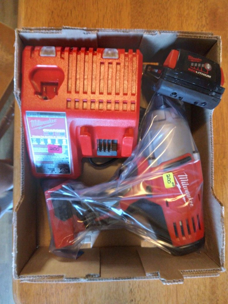 Full Price Only Milwaukee M18 1/2 Inch Drive Impact Wrench Kit