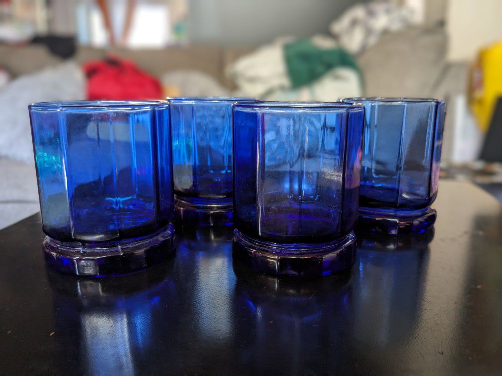 Antique Short Glass Cup Set Of 4