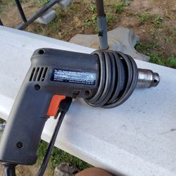 BLACK & DECKER 3/8 CORDED DRILL, MADE IN USA WITH ORIGINAL  CHUCK KEY
