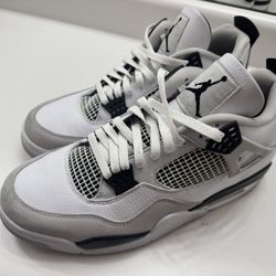 Jordan 4 Retro Military Black 