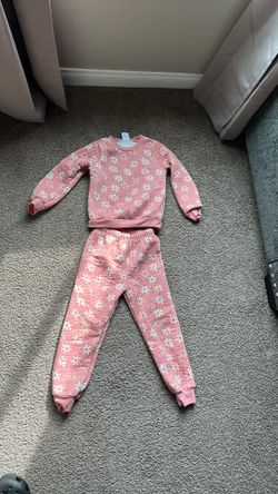 Size 6 Girl’s Pants Set