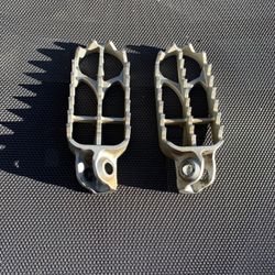 KTM/Husky Rally Footpegs