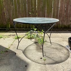Vintage Wrought Or Cast Iron Outdoor Garden Grape Vine Pattern Patio Table WGlass 