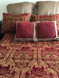 7 Piece Bed Set