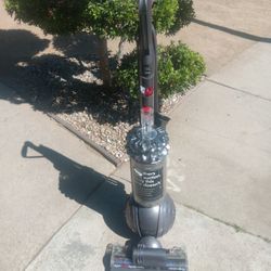 !! Vacuum Dyson 