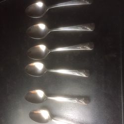 Gailstyn Rosebud Silver Plate Set Of 6 Teaspoons Sold As Is