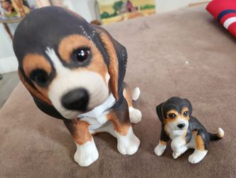 Beagle Dog Figurine Set of Two vintage