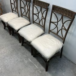Set Of 4 Modern Custom Chairs Brand New! Excellent Condition 