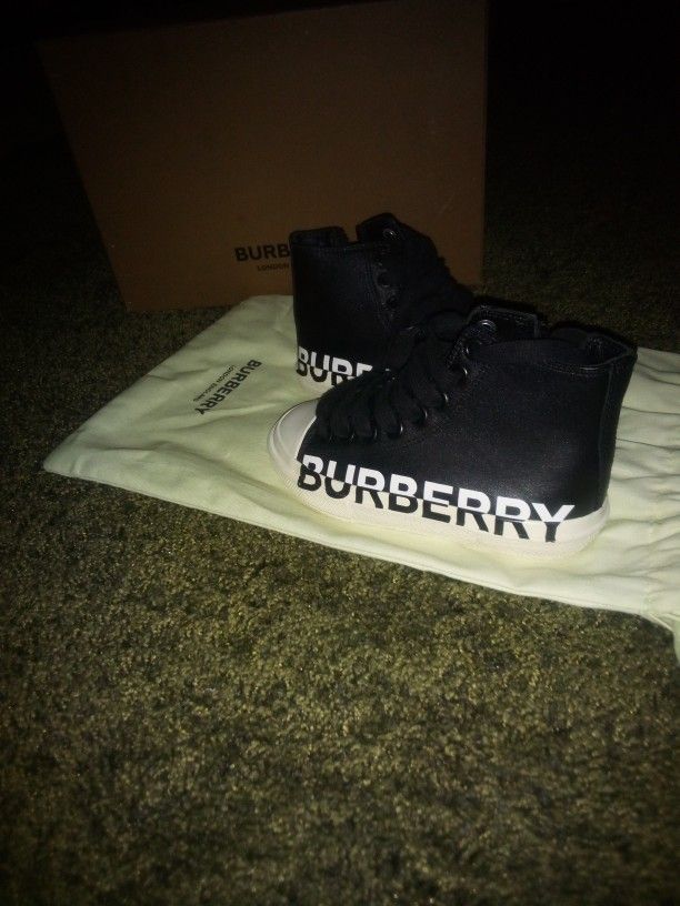 Burberry Kids Shoes