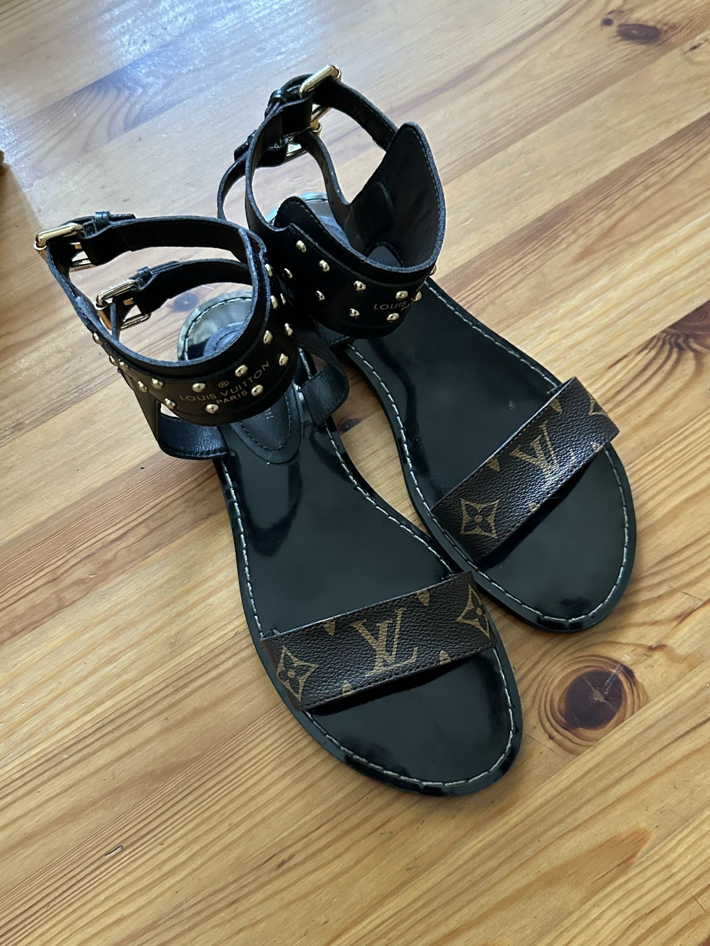 Louis Vuitton Women’s Sandals
