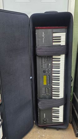 88 key Gator Case and Yamaha s90 Project Synth