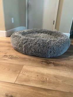 Dog donut bolster pet bed