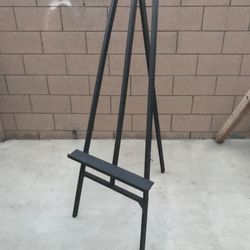 Art Stand