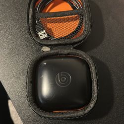 Black Beats Powerbeat Pros