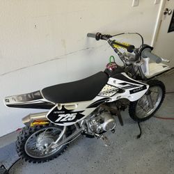 2006 KLX 110 4 Speed Pit Bike Pitbike Kawasaki Dirt Bike 