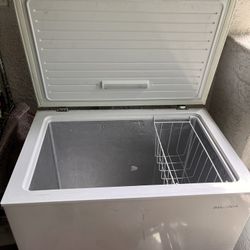 Insignia Deep Storage Freezer