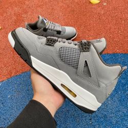 JOrdan 4 cool grey 