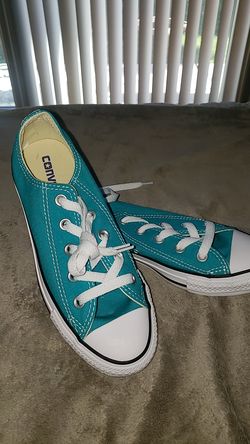BNIB Teal/Mediterranean unisex Size 4 in Mens size 6 in Women's