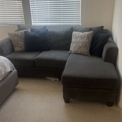 Couch Grey 