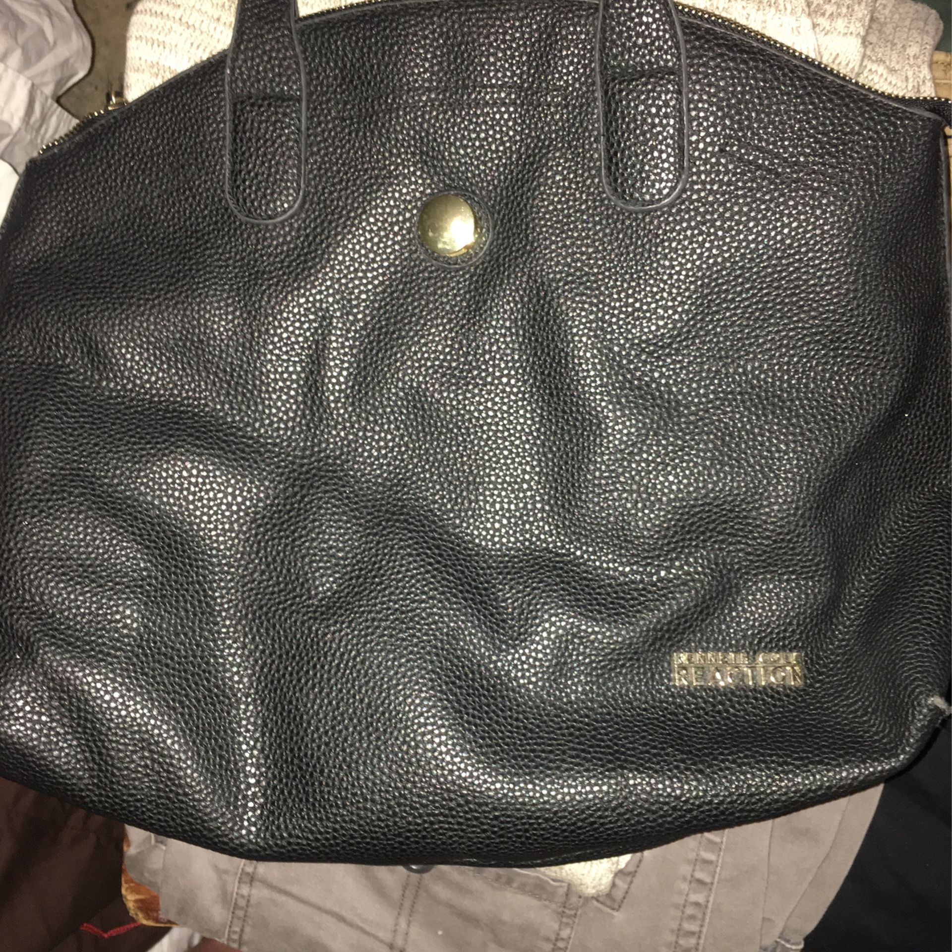 Large Kenneth Cole Reaction Purse 