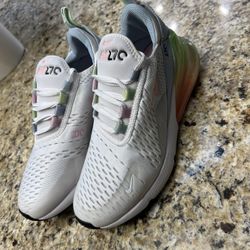 Nike Air 270 