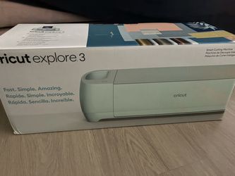 Cricut Explore 3 Machine with Vinyl Pack & Tool Kit