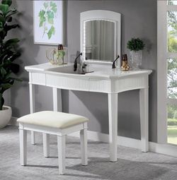 Vanity set
