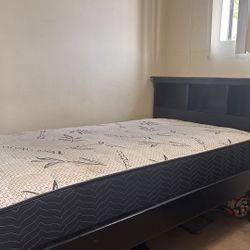 selling mattress and frame 