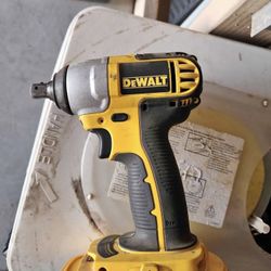 DEWALT Cordless Impact Wrench  
