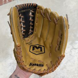 Franklin Sports Field Master Series 12" Baseball/Softball Glove - RHT (Model 22603)