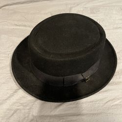Beautiful Hat Used once. Bought in A Hat shop In the Bay Area.