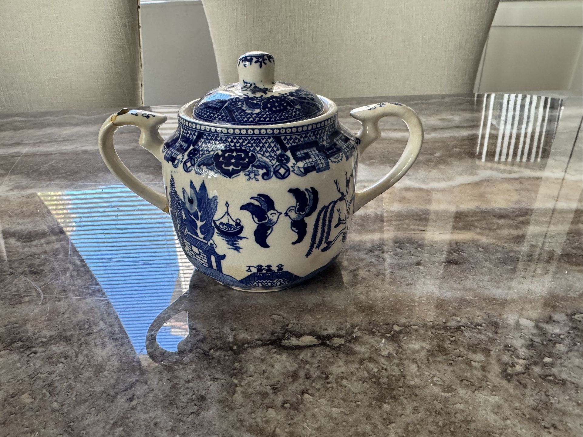 1930s Or Earlier Blue And White Blue Willow Sugar Bowl With Lid, Japan