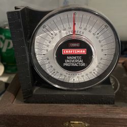 Craftsman, magnetic, universal protractor