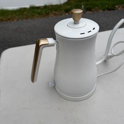 Liter Electric  Gooseneck Kettler 1200 W White
