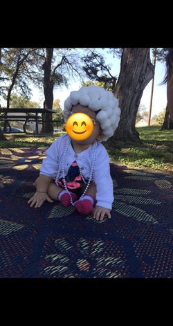 Baby costume old lady wig