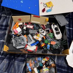 Assorted Legos