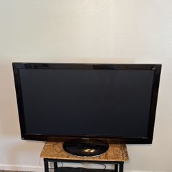 TV Large Flat Screen. 3D TV 50”