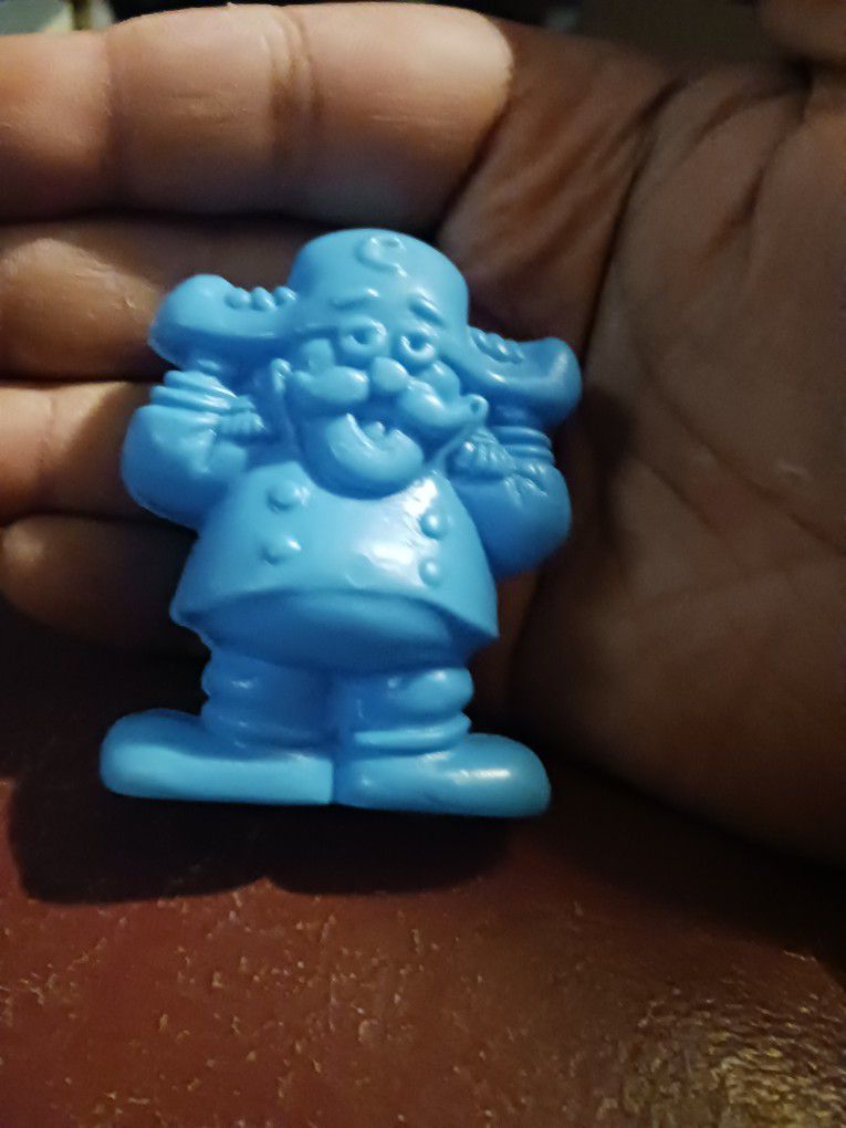 Vintage CAP'N CRUNCH Water Squirter 1989 Cereal Premium Blue Figure Toy Promo