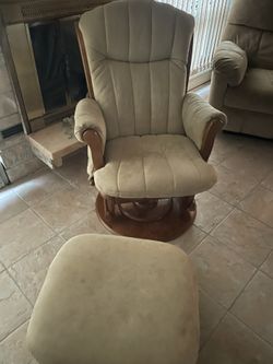 Rocking Chair With Ottoman