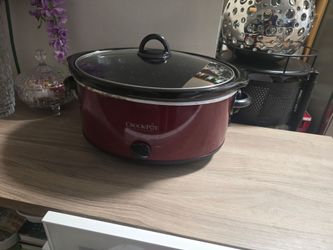 Slow cooker