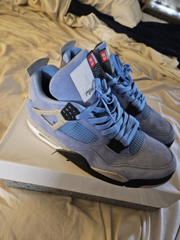 Jordan 4 University Blue